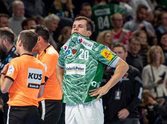 Handball, Herren, Saison 2025 2026, DAIKIN Handball-Bundesliga (14. Spieltag), Füchse Berlin - TBV Lemgo, Tim Freihöfer (Füchse Berlin), Enttäuschung nach Abpfiff, 30.11.2025, Copyright: xSebastianxRäppold MatthiasxKochx
