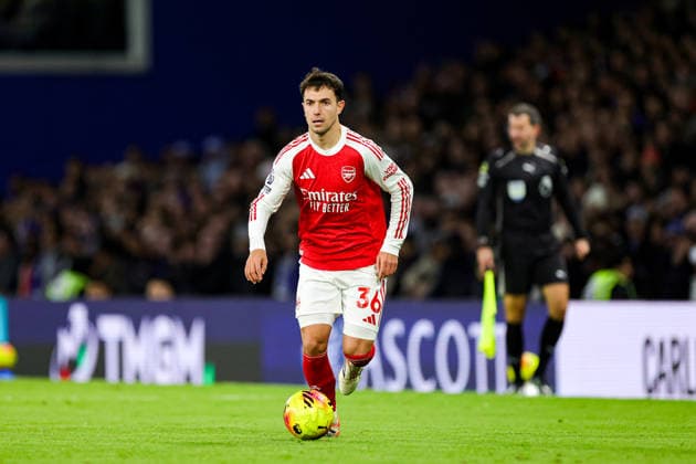 Chelsea v Arsenal Premier League 30 11 2025. Martin Zubimendi (36) of Arsenal during the Premier League match between Chelsea and Arsenal at Stamford Bridge, London, England on 30 November 2025. Editorial use only DataCo restrictions apply See www.football-dataco.com , Copyright: xNigelxKeenex PSI-23310-0051