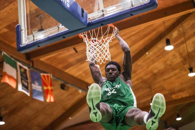 FIBA EuroBasket 2029 Pre-Qualifier, National Basketball Arena, Dublin 30 11 2025 Ireland vs North Macedonia Ireland s Sam Alajiki scores a slam dunk Sam Alajiki scores a slam dunk 30 11 2025  Copyright: x INPHO TomxMaherx BI7I7280
