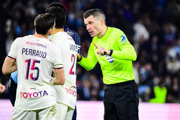 FOOTBALL : AC Le Havre vs Lille OSC - Ligue 1 McDonald s - JournÃ e 14 - 30 11 2025 Willy Delajod (Arbitre central) Le HavreFrance  Copyright: xBaptistexAutissierx