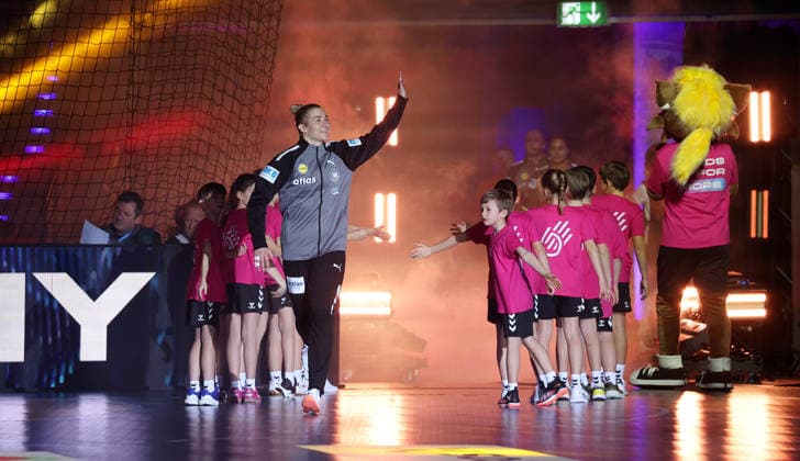30.11.2025, Deutschland, Stuttgart, F27th IHF WomenÂ s World Championship, WM, Weltmeisterschaft 2025, Deutschland vs. Serbien, Katharina Filter (GER)