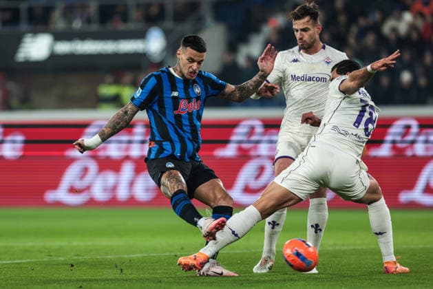 Atalanta BC v ACF Fiorentina - Serie A Gianluca Scamacca of Atalanta BC participates in the Serie A football match between Atalanta BC and ACF Fiorentina in Bergamo, Italy, on November 30, 2025, at New Balance Arena. Bergamo Italy  Copyright: xEmanuelexComincinix originalFilename:comincini-atalanta251130_npr09.jpg