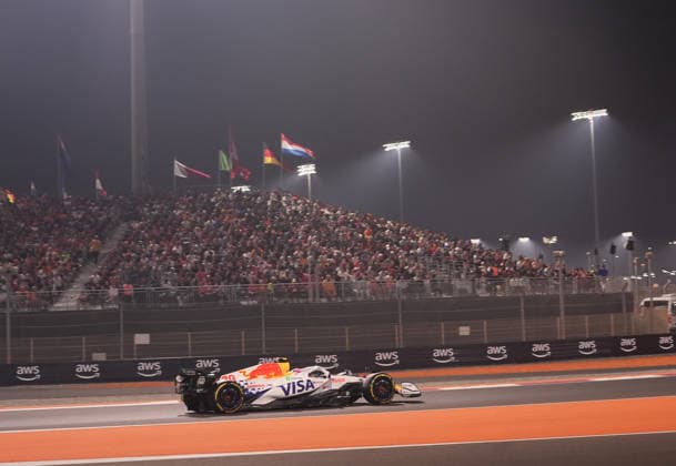 Formula 1 Qatar Airways Qatar Grand Prix 2025 30.11.2025, Losail International Circuit, Doha, Formula 1 Qatar Airways Qatar Grand Prix 2025 ,im Bild Liam Lawson (NZL), Visa Cash App RB Formula One Team