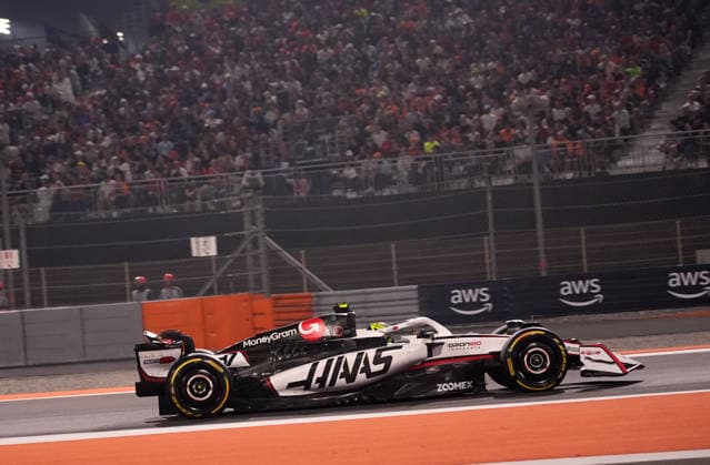 Formula 1 Qatar Airways Qatar Grand Prix 2025 30.11.2025, Losail International Circuit, Doha, Formula 1 Qatar Airways Qatar Grand Prix 2025 ,im Bild Oliver Bearman (GBR), MoneyGram Haas F1 Team