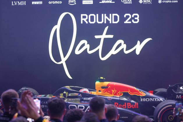 Max Verstappen (Oracle Red Bull Racing, 01), Parc Ferme, Rennen, QAT, Formel 1 Weltmeisterschaft, Qatar Grand Prix, Doha, Lusail, Lusail International Circuit, Sunday, Race Day, 30.11.2025 QAT, Formel 1 Weltmeisterschaft, Qatar Grand Prix, Doha, Lusail, Lusail International Circuit, Sunday, Race Day, 30.11.2025 Doha Copyright: xEibner-Pressefoto AnnikaxGrafx EP_AGF