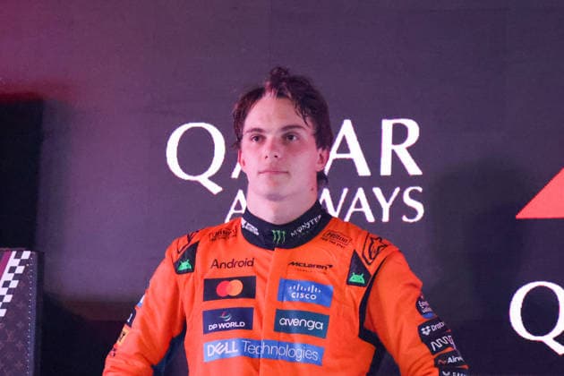 Oscar Piastri (McLaren Formula 1 Team, 81), Podium, Rennen, QAT, Formel 1 Weltmeisterschaft, Qatar Grand Prix, Doha, Lusail, Lusail International Circuit, Sunday, Race Day, 30.11.2025 QAT, Formel 1 Weltmeisterschaft, Qatar Grand Prix, Doha, Lusail, Lusail International Circuit, Sunday, Race Day, 30.11.2025 Doha Copyright: xEibner-Pressefoto AnnikaxGrafx EP_AGF