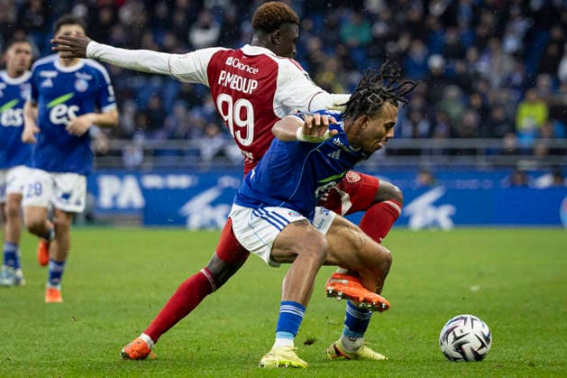 FOOTBALL : Ligue 1 Racing Strasbourg vs Stade Brestois 29 - Stade de la Meinau - Strasbourg - 30 11 2025 GuÃ la DouÃ 22 (RCS)  Copyright: xelyxandroxcegarrax