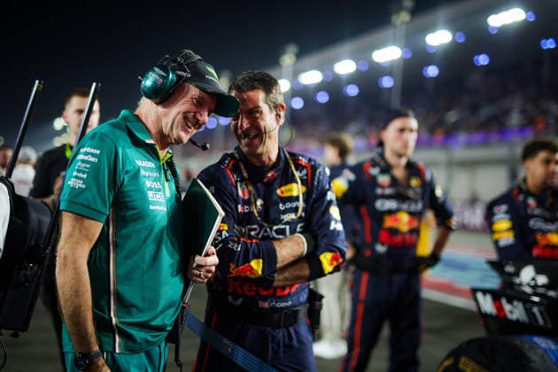 F1 - QATAR GRAND PRIX 2025 NEWEY Adrian (gbr), Technical Director of Aston Martin F1 Team, portrait in front of the Red Bull Racing RB21, on the starting grid during the 2025 Formula 1 Qatar Grand Prix, 23th round of the 2025 FIA Formula One World Championship, WM, Weltmeisterschaft from November 28 to 30, 2025 on the Lusail International Circuit, in Lusail, Qatar - LusailQatar  Copyright: xFLORENTxGOODENx