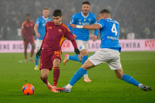 Matias Soule of AS Roma and Alessandro Buongiorno of SSC Napoli during the Serie A 2025 2026 football match between AS Roma and SSC Napoli at Stadio Olimpico in Rome (Italy), November 30, 2025. AndreaxStaccioli