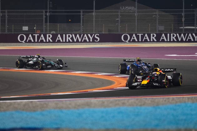 November 30, 2025, Doha, Doha, Qatar: ANDREA KIMI ANTONELLI (12, Italy, Mercedes) MAX VERSTAPPEN (1, The Netherlands, Red Bull Racing) and CARLOS SAINZ (55, Spain , Williams) during the race on Sunday at the Formula 1 Qatar Airways Qatar Grand Prix 2025 at the Lusail International Circuit in Doha Doha Qatar - ZUMAr193 20251130_zsp_r193_085 Copyright: xSaraxRuffonix