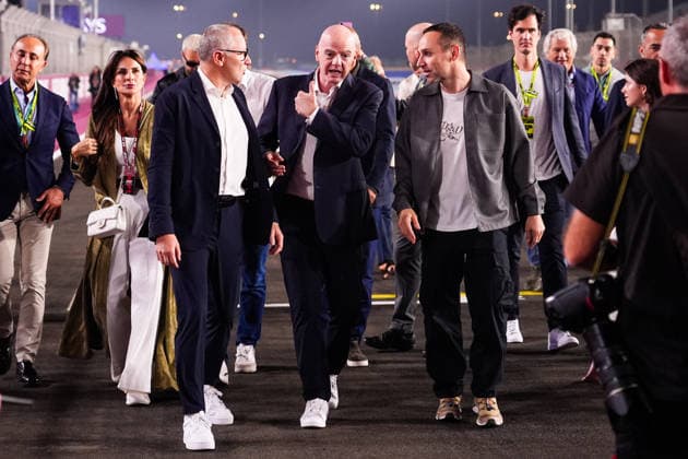 (L) Stefano Domenicali (ITA) Formula 1 CEO; (C) Gianni Infantino (ITA) FIFA CEO during the Race of the Formula 1 Qatar Airways Qatar Grand Prix 2025 at Losail International Circuit, ahead of Round 23 of 24 of the 2025 FIA Formula One World Championship, WM, Weltmeisterschaft (November 28-30, 2025).  Copyright: xAlessioxDexMarco IPAxSportx xipa-agency.netx xx IPA_68572310 IPA_Agency_IPA68572310