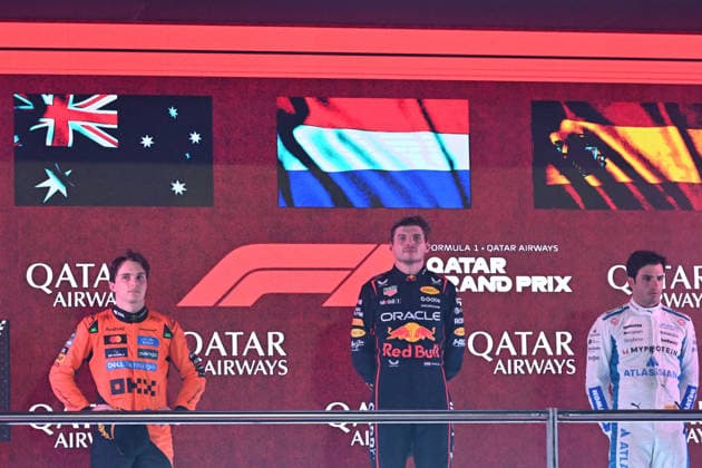 MOTORI - Formula 1 - Qatar Grand Prix 2025 - Race Redbull driver Max Verstappen claimed a crucial victory in Lusail International Circuit during Qatar Grand Prix in Doha, Qatar on 29th Nov, 2025 Qatar Qatar  Copyright: xIPAxSport ABACAx