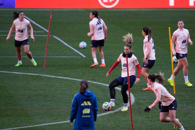 December 1, 2025, Madrid, Madrid, Spain: Alexia Putellas during the training session of the Spain Women s team ahead the UEFA Women s Nations League 2025 Final Second Leg match between Spain and Germany at Riyadh Air Metropolitano stadium on December 01, 2025, in Madrid, Spain. Madrid Spain - ZUMAa181 20251201_zaa_a181_032 Copyright: xDennisxAgyemanx