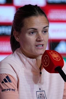 December 1, 2025, Madrid, Madrid, Spain: Irene Paredes of Spain attends her press conference, PK, Pressekonferenz during the training day of Spain ahead the UEFA Women s Nations League 2025 Final Second Leg match between Spain and Germany at Riyadh Air Metropolitano stadium on December 1, 2025, in Madrid, Spain. Madrid Spain - ZUMAa181 20251201_zaa_a181_058 Copyright: xDennisxAgyemanx