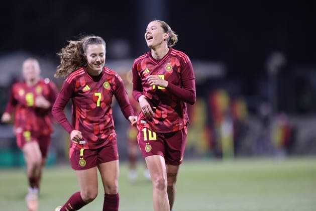 GER, Frankfurt, Deutschland vs Frankreich, Länderspielrunde, Fussball, FIFA, Spielzeit 2025 2026, U23, Stadion am Brentanobad, Gruppe A im Bild: Larissa Mühlhaus (Deutschland U23) erzielt das Tor zum 1:0, Jubel und Freude DFB DFL REGULATIONS PROHIBIT ANY USE OF PHOTOGRAPHS AS IMAGE SEQUENCES AND OR QUASI-VIDEO, 01.12.2025 Copyright: HMBxMedia HendrikxHamelau