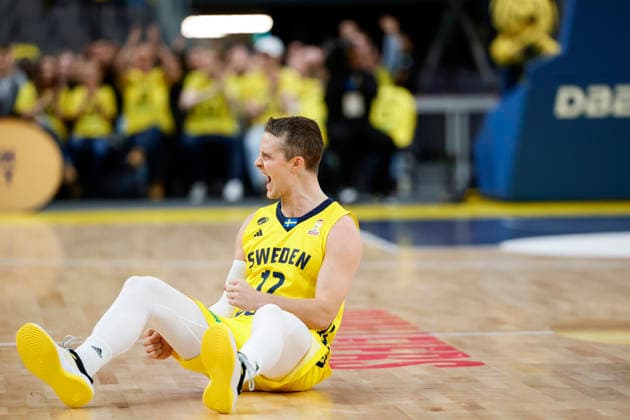 GÖTEBORG, SVERIGE 20251201 Sveriges Ludvig Hakanson under tisdagens VM-kval i basket mellan Sverige och Slovenien i Scandinavium. GÖTEBORG SVERIGE x9200x