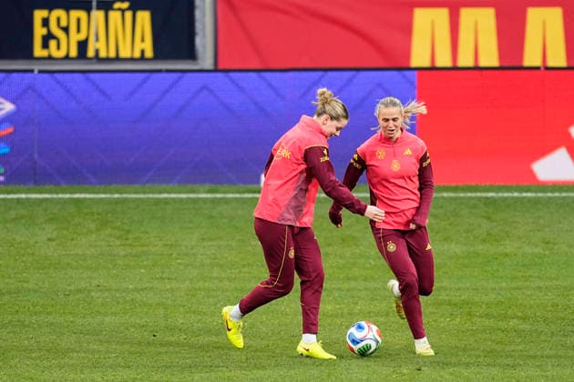 December 1, 2025, Madrid, Madrid, Spain: Klara Buhl of Germany during the training session prior her UEFA Women s Nations League 2025 final second leg match against Spain at Riyadh Air Metropolitano stadium on December 01, 2025 in Madrid, Spain. Madrid Spain - ZUMAa181 20251201_zaa_a181_100 Copyright: xOscarxJ.xBarrosox
