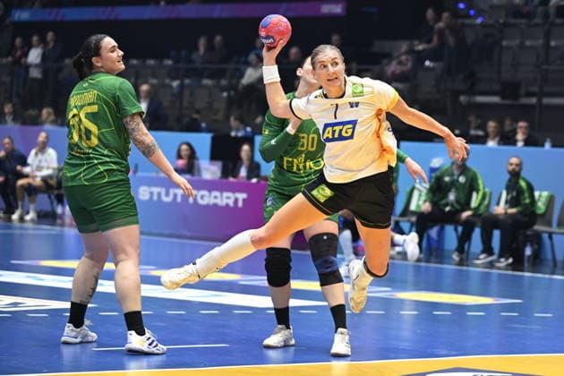 STUTTGART, GERMANY 20251201 Sweden s Linn Blohm during Monday s group stage match in Group G of the Women s Handball World Championship, WM, Weltmeisterschaft between Sweden and Brazil at the Porsche Arena in Stuttgart, Germany.
