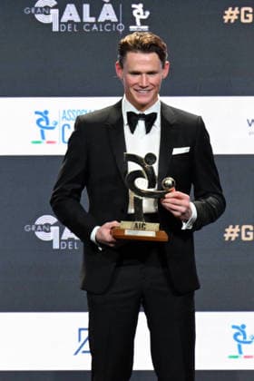 Milan, AIC Football Grand Gala 2025 - Scott McTominay  Copyright: xManuekexMangiarottix xipa-agency.netx xMangiarotti Terenghix IPA_Agency_IPA68610838  Copyright: xIMAGO ManuekexMangiarottix xipa-agency.netx xIMAGO IndependentxPhotoxAgencyxInt.x IPA_Agency_IPA68610838
