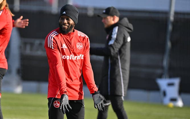 02.12.2025 - Fussball - 2. Fussball - Bundesliga - Saison 2025 2026 - 1. FC Nürnberg Nuernberg FCN ( Club ) - Training - Sportfoto Zink - xwoxzix - Mickael Mickaël Biron (7, 1. FC Nürnberg FCN )