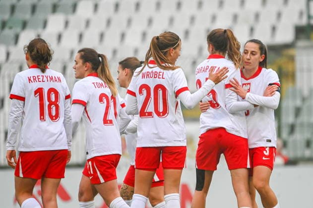 GDANSK, 02.12.2025 Pilka nozna kobiet mecz towarzyski Polska - Lotwa Women friendly football match Poland - Latvia NZ cieszynka , radosc , celebracja , team , zespol , druzyna polska , poland Fot. ANNA LANGOWSKA 058sport.pl NEWSPIX.PL --- newspix.pl 