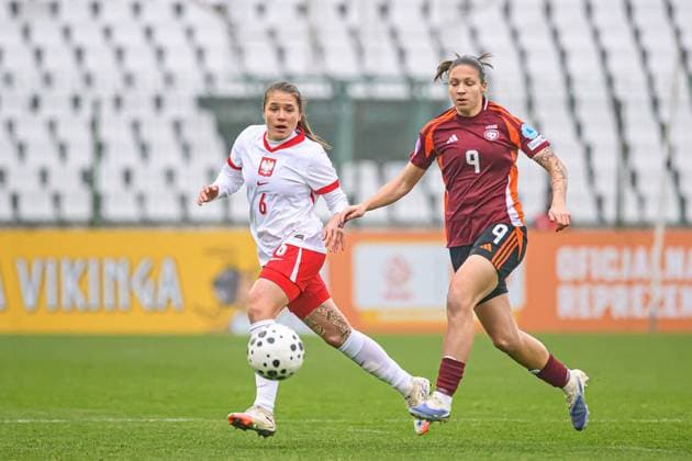 02.12.2025 GDANSK , PILKA NOZNA KOBIET ( WOMEN S FOOTBALL) MECZ TOWARZYSKI POLSKA - LOTWA ( GAME POLAND - LATVIA )¨NZ. ALEKSANDRA ZAREMBA FOTO RADOSLAW JOZWIAK CYFRASPORT NEWSPIX.PL --- Newspix.pl  RA1_7446