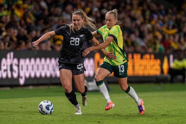 Lara Wall (28 New Zealand) and Tameka Yallop (13 Australia) battle for the ball duel during the International Friendly, Länderspiel, Nationalmannschaft game between Australia and New Zealand at Coopers Stadium in Adelaide, Australia. Copyright: xNoexLlamasx xSPPx Sportspressphoto_SPR69009