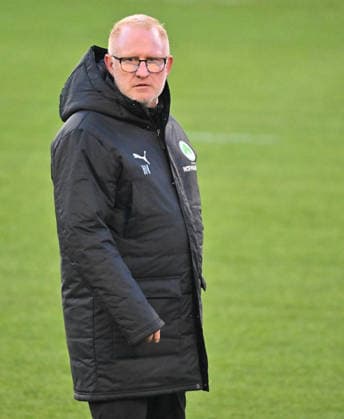 02.12.2025 - Fussball - 2. Bundesliga - Saison 2025 2026 - SpVgg Greuther Fürth Fuerth ( Kleeblatt ) - Training - - xwoxzix - Heiko Vogel ( Trainer SpVgg Greuther Fürth )