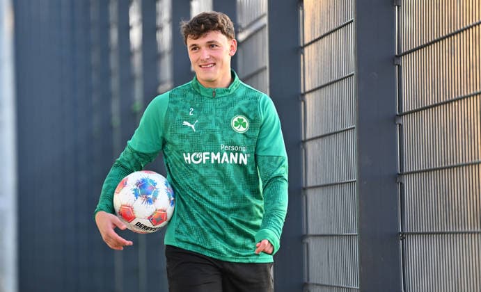 02.12.2025 - Fussball - 2. Bundesliga - Saison 2025 2026 - SpVgg Greuther Fürth Fuerth ( Kleeblatt ) - Training - - xwoxzix - Lukas Reich (2, SpVgg Greuther Fürth )