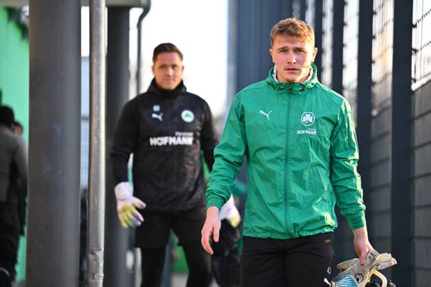 02.12.2025 - Fussball - 2. Bundesliga - Saison 2025 2026 - SpVgg Greuther Fürth Fuerth ( Kleeblatt ) - Training - - xwoxzix - Silas Prüfrock (43, SpVgg Greuther Fürth )