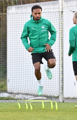 02.12.2025 - Fussball - 2. Bundesliga - Saison 2025 2026 - SpVgg Greuther Fürth Fuerth ( Kleeblatt ) - Training - - xwoxzix - Julian Green (37, SpVgg Greuther Fürth )