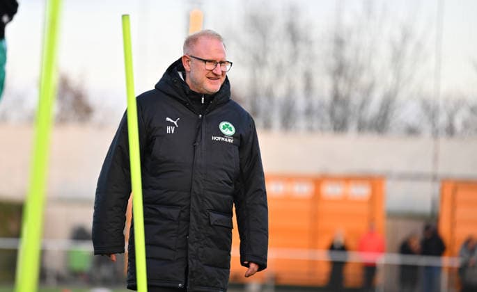 02.12.2025 - Fussball - 2. Bundesliga - Saison 2025 2026 - SpVgg Greuther Fürth Fuerth ( Kleeblatt ) - Training - - xwoxzix - Heiko Vogel ( Trainer SpVgg Greuther Fürth )