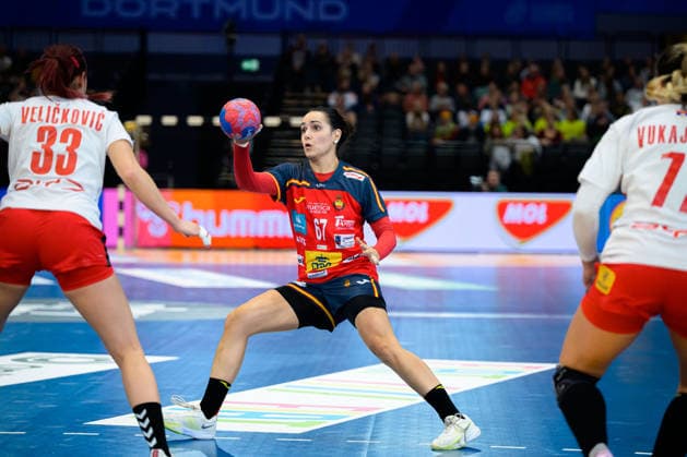 Handball, Frauen WM, Hauptrunde Gruppe 2: Spanien - Serbien Elba Alvarez Torrado (Spanien) Dortmund Westfalenhalle Nordrhein-Westfalen Deutschland