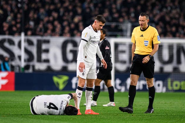 MOENCHENGLADBACH, GERMANY - 2 DECEMBER, 2025: - The DFB Pokal, German Cup, match Borussia vs St.Pauli at Borussia Park.  Copyright: xVitaliixKliuievx