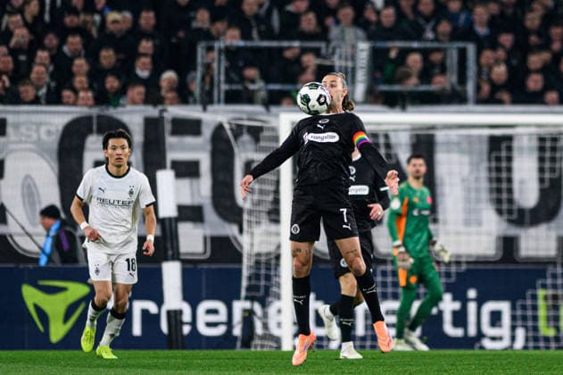 MOENCHENGLADBACH, GERMANY - 2 DECEMBER, 2025: Jackson Irvine - The DFB Pokal, German Cup, match Borussia vs St.Pauli at Borussia Park.  Copyright: xVitaliixKliuievx