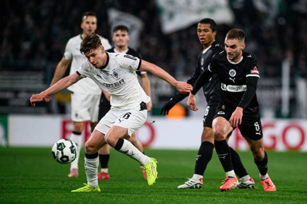 MOENCHENGLADBACH, GERMANY - 2 DECEMBER, 2025: Lukas Ullrich, James Sands - The DFB Pokal, German Cup, match Borussia vs St.Pauli at Borussia Park.  Copyright: xVitaliixKliuievx