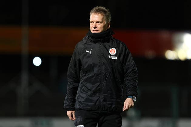 Karsten Neitzel (Trainer, FC St. Pauli U23) Fußball I Herren I Regionalliga Nord I Saison 2025-2026 I 21. Spieltag I FC St. Pauli U23 - VfB Oldenburg I 02.12.2025 I Edmund-Plambeck-Stadion