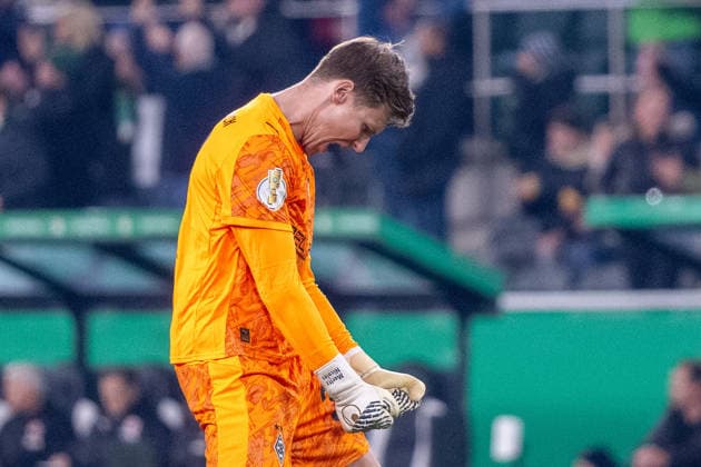 02.12.2025, Fussball: DFB Pokal, Saison 2025 2026, Achtelfinale, Borussia Moenchengladbach vs. FC St. Pauli im Borussia Park in Moenchengladbach. Moritz Nicolas (Borussia Moenchengladbach, 33) bejubelt das Tor zum 1:1. Wichtiger Hinweis: Gemaess den Vorgaben der DFL Deutsche Fussball Liga bzw. des DFB Deutscher Fussball-Bund ist es untersagt, in dem Stadion und oder vom Spiel angefertigte Fotoaufnahmen in Form von Sequenzbildern und oder videoaehnlichen Fotostrecken zu verwerten bzw. verwerten zu lassen. Foto: Kirchner-Media Thomas Haesler Copyright: xKirchner-Media ThomasxHaeslerx