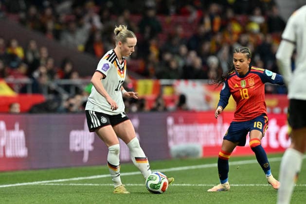 Madrid, Estadio Metropolitano, 02.12.25, ESP, Frauen, UEFA Women s Nations Leaugue, Finale 2025, Spanien - Deutschland Bild: Franziska Kett (Deutschland,17 ) UEFA regulations prohibit any use of photographs as image sequences and or quasi-video. Madrid Spanien