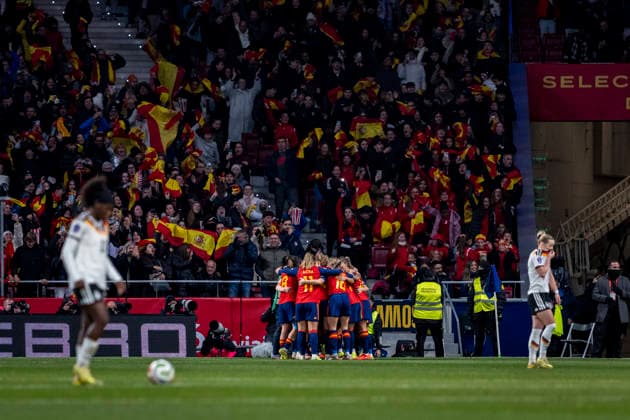 Spain v Germany - UEFA Women s Nations League 2025 Final Second Leg Players of Spain celebrates a goal during the UEFA Women s Nations League 2025 final second leg match between Spain and Germany at Estadio Riyadh Air Metropolitano on December 2, 2025 in Madrid, Spain. Madrid Estadio Riyadh Air Metropolitano Madrid Spain Copyright: xAlbertoxGardinx AGardin_20251202_Foot_Women_Spain_Germany_0564