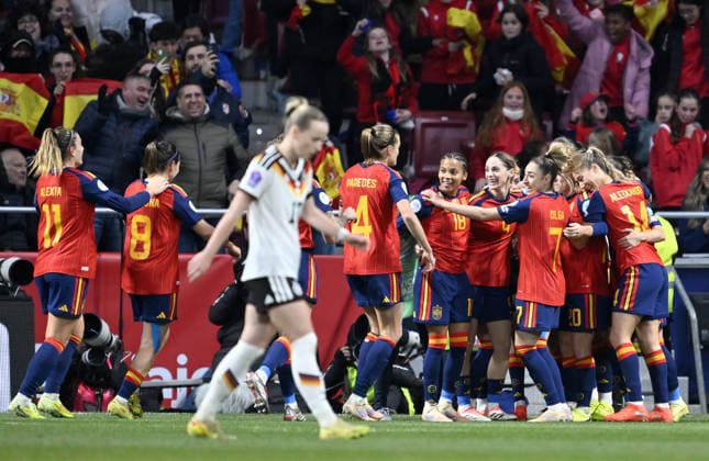 Spain v Germany - UEFA Women s Nations League 2025 Final Second Leg MADRID, SPAIN - DECEMBER 02: Claudia Pina of Spain celebrates with her teammates after scoring a goal during the UEFA Women s Nations League 2025 final second leg match between Spain and Germany at Estadio Metropolitano on December 02, 2025 in Madrid, Spain. Burak Akbulut Anadolu Madrid Spain. Editorial use only. Please get in touch for any other usage.  Copyright: x2025xAnadoluxBurakxAkbulutx