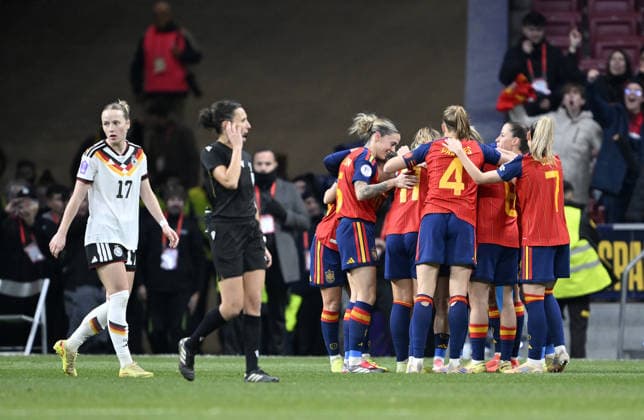 Spain v Germany - UEFA Women s Nations League 2025 Final Second Leg MADRID, SPAIN - DECEMBER 02: Victoria Lopez Serrano of Spain celebrates with her teammates after scoring a goal during the UEFA Women s Nations League 2025 final second leg match between Spain and Germany at Estadio Metropolitano on December 02, 2025 in Madrid, Spain. Burak Akbulut Anadolu Madrid Spain. Editorial use only. Please get in touch for any other usage.  Copyright: x2025xAnadoluxBurakxAkbulutx