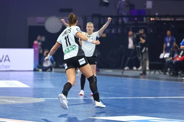 Xenia Smits (Deutschland) jubelt Färöer-Inseln vs Deutschland, Handball, Frauen-Weltmeisterschaft, 02.12.2025 Färöer-Inseln vs Deutschland, Handball, Frauen-Weltmeisterschaft, 02.12.2025 Dortmund Copyright: xEibner-Pressefotox EP_RWS