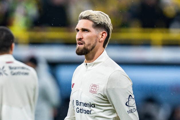 02.12.2025, Borussia Dortmund vs. Bayern 04 Leverkusen, DFB Pokal, Achtelfinale Robert Andrich (Bayer 04 Leverkusen, 8) Wichtiger Hinweis: Gemaess den Vorgaben der DFL Deutsche Fussball Liga bzw. des DFB Deutscher Fussball-Bund ist es untersagt, in dem Stadion und oder vom Spiel angefertigte Fotoaufnahmen in Form von Sequenzbildern und oder videoaehnlichen Fotostrecken zu verwerten Copyright: xBahhoxKarax