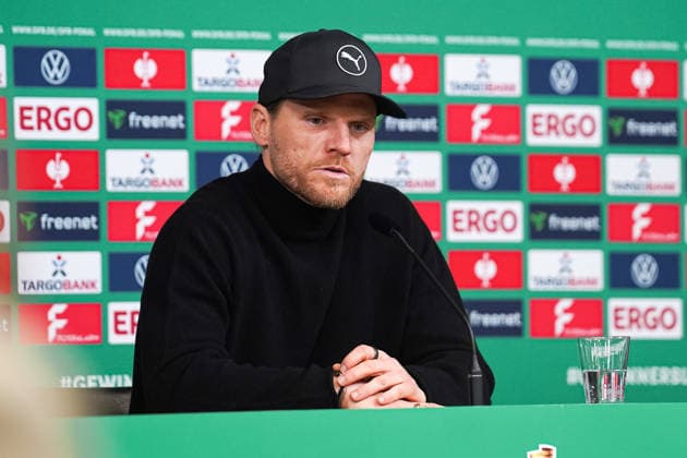 Deutschland: DFB-Pokal 2025 26, Achtelfinale - Borussia Mönchengladbach vs. FC St. Pauli - 02.12.2025 - Borussia-Park (Mönchengladbach, Nord-Rhein-Westfalen) Eugen Polanski (Cheftrainer, Borussia Mönchengladbach). Pressekonferenz Copyright: xCelinaxLeiersx