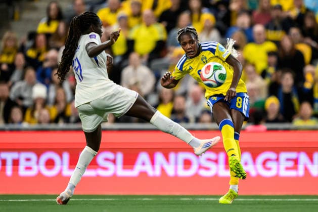 251202 Evelyn Ijeh of Sweden during the Women s Nations League bronze medal second leg match between Sweden and France on December 2, 2025 in Stockholm. Photo: Jesper Zerman BILDBYRAN kod JZ JM0754 bbeng fotboll football soccer fotball nations league uefa women s nations league bronsmatch bronze medal match dam sverige sweden frankrike france Copyright: JESPERxZERMAN BB251202JZ070