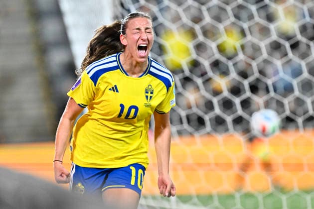 STOCKHOLM, SWEDEN 20251202 Sweden s Rosa Kafaji celebrates after the 2-1 goal during the Nations League bronze match between Sweden and France at 3Arena, Stockholm, Sweden December 2, 2025. STOCKHOLM SWEDEN x10030x