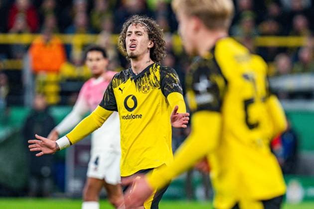02.12.2025, Borussia Dortmund vs. Bayern 04 Leverkusen, DFB Pokal, Achtelfinale Fabio Silva (Borussia Dortmund, 21) Wichtiger Hinweis: Gemaess den Vorgaben der DFL Deutsche Fussball Liga bzw. des DFB Deutscher Fussball-Bund ist es untersagt, in dem Stadion und oder vom Spiel angefertigte Fotoaufnahmen in Form von Sequenzbildern und oder videoaehnlichen Fotostrecken zu verwerten Copyright: xBahhoxKarax