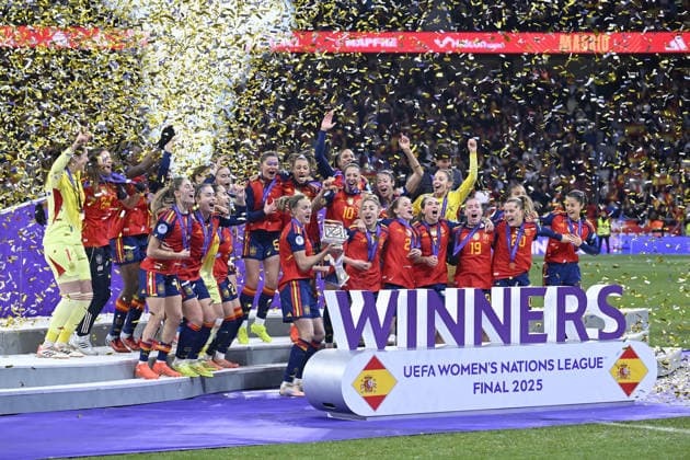 Spain v Germany - UEFA Women s Nations League 2025 ?????? MADRID, SPAIN - DECEMBER 2: Players of Spain pose for a victory photo with the trophy after Spain wins the UEFA Women s Nations League 2025 final second leg football match between Spain and Germany at Estadio Metropolitano in Madrid, Spain on December 2, 2025. Burak Akbulut Anadolu Madrid Spain. Editorial use only. Please get in touch for any other usage.  Copyright: x2025xAnadoluxBurakxAkbulutx