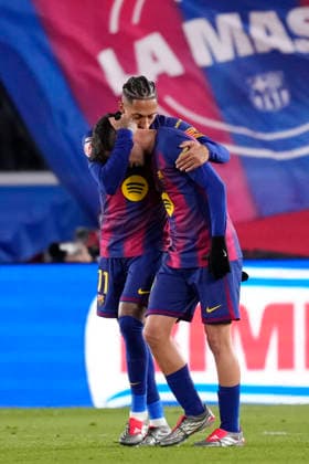 FC Barcelona, Barca v Atletico de Madrid - LaLiga EA Sports Raphinha right winger of Barcelona and Brazilcelebrates after scoring his sides first goal during the La Liga EA Sports match between FC Barcelona and Atletico de Madrid at Spotify Camp Nou on December 2, 2025 in Barcelona, Spain. Barcelona Spain  Copyright: xJosexBretonx originalFilename:bretonhernandez-fcbarcel251202_npLa9.jpg